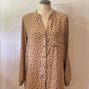 Forever 21 Tan Button-Up Blouse with Black Triangle Pattern